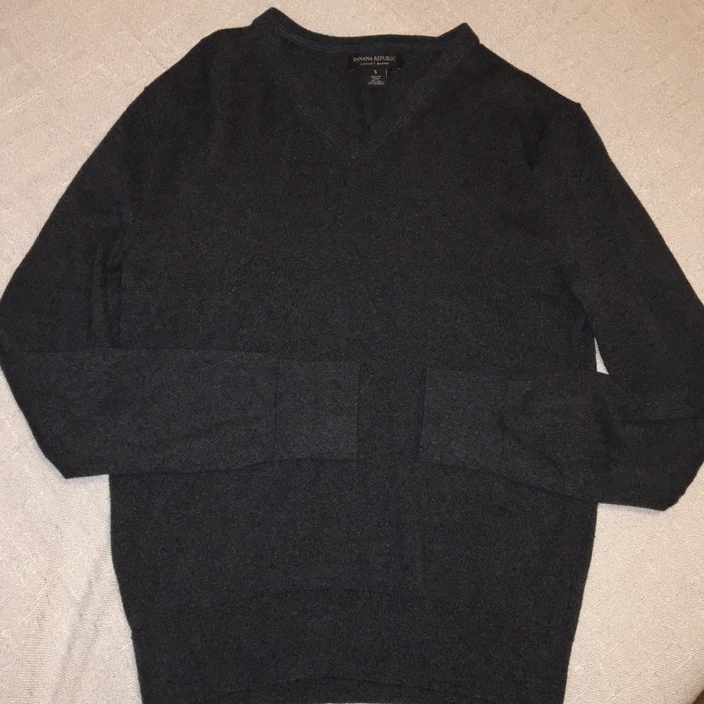 Banana Republic Charcoal Grey Men’s Sweater